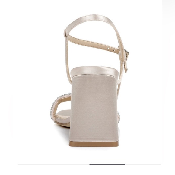 Women's Earlene Block Heel Evening Sandal. Note: No Box - Picture 3 of 8